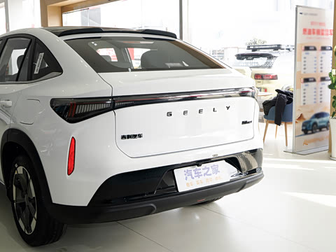 2026�� 1.5L 220km ����+