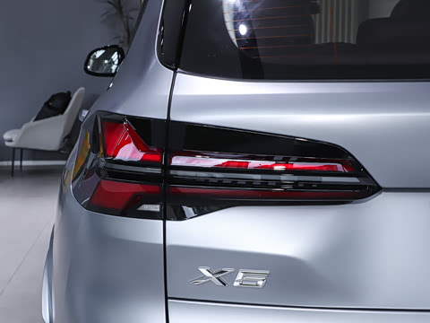 2026�� �Ŀ� xDrive 30Li ������M�˶���ҹ��װ