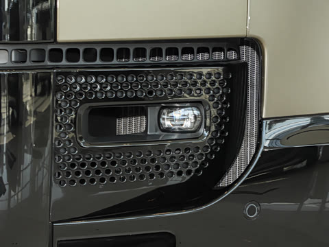 2025�� 110 3.0T P400 X