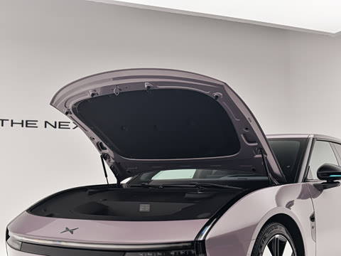 2025�� 750 ���������� Ultra