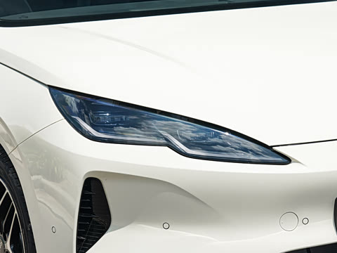 2027�� EV 530KM������