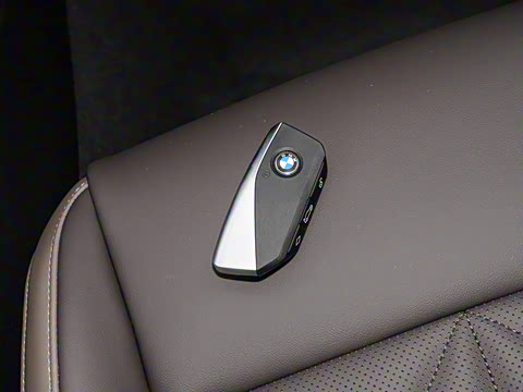 2025�� �Ŀ� xDrive25L ������װ