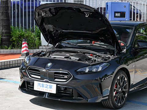 2026�� M235L