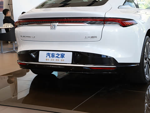 2025�� ������