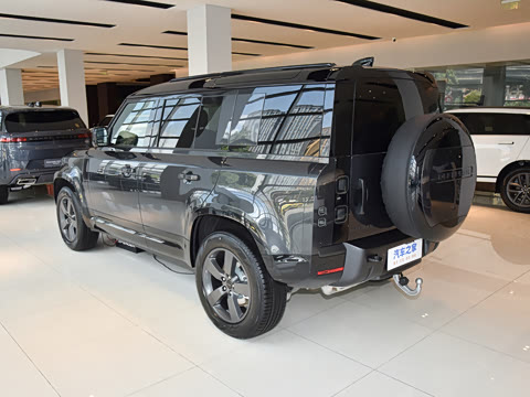 2026�� 110 3.0T P400 X-Dynamic HSE