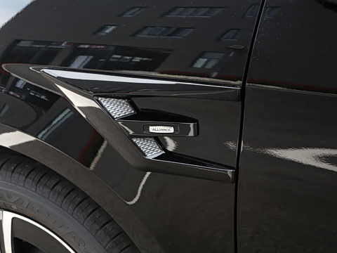 2026�� ����˹LW63