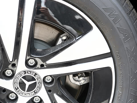 2026�� ����˹LW63