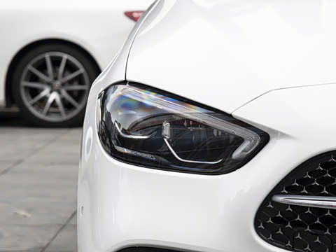 2026�� C 260 L �˶������