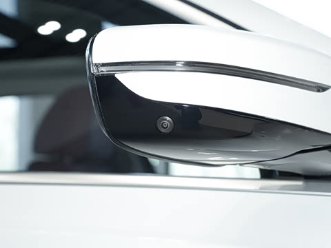 2026�� 325Li M�˶���װ