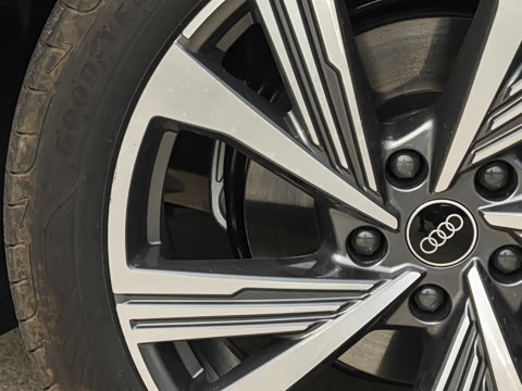 2026�� quattro Ǭ���Ǽݰ�