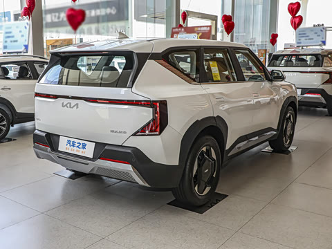 2025�� 720 Light