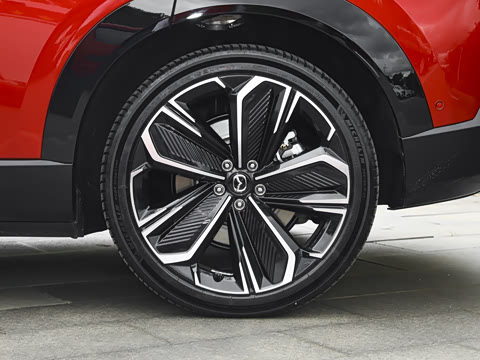 2025�� ����200 Max