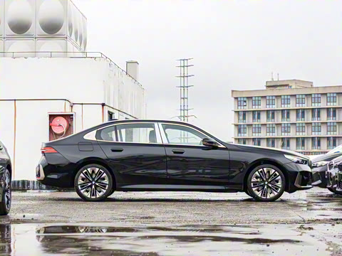 2026�� 530Li ������ ������װ