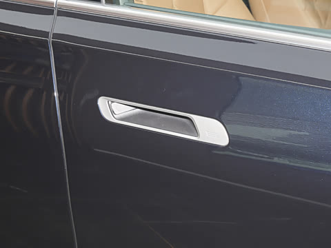 2026�� 735Li ������װ