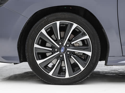 2025�� 2.4T CVT Wagon tS EyeSight