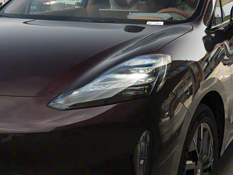 2025�� 670 Max��