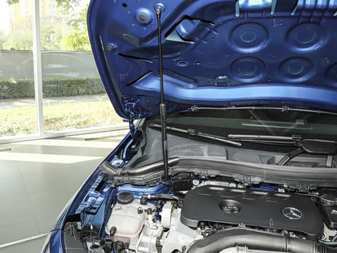 2025�� �Ŀ� GLA 220