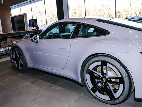 2026�� Carrera 3.0T