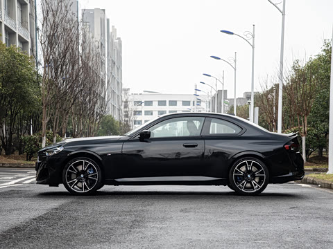 2026�� M240i xDrive