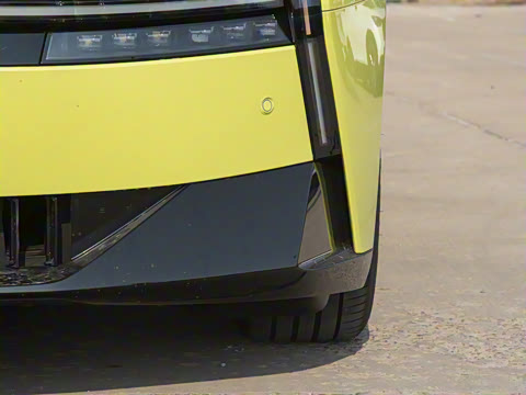 2025�� 750 ���������� Ultra