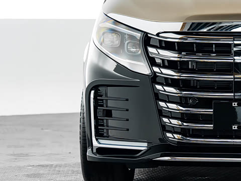 2026�� 2.0T �j�ۺ�Ӱ M700