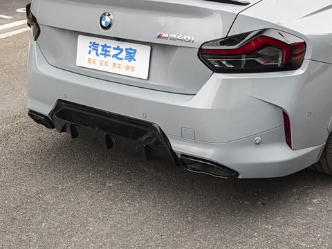 2026�� M240i xDrive