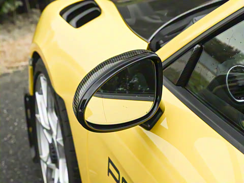 2023�� Spyder RS 4.0L