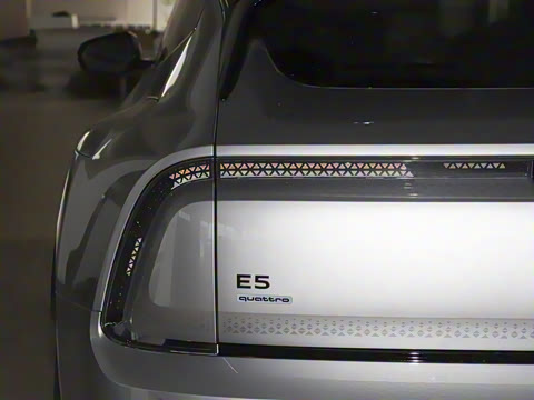 2026�� �ȷ�quattro��