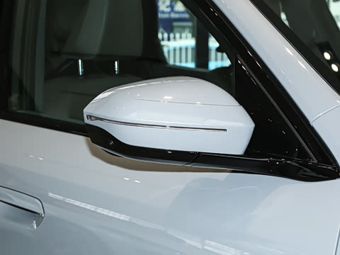 2026�� xDrive30L ������ M�˶���ҹ��װ