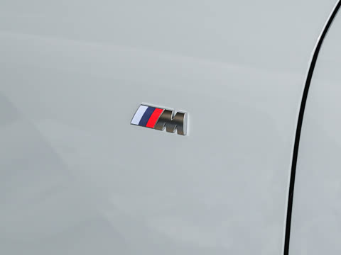 2026�� xDrive30L ������ M�˶���ҹ��װ