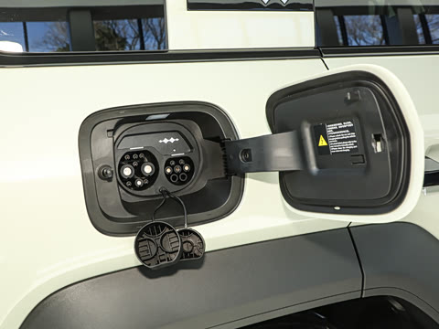 2025�� 210KM ��������Ultra��