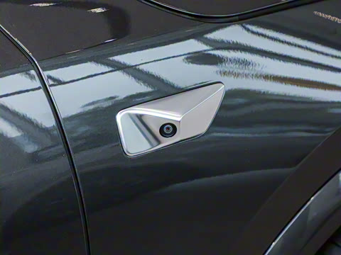 2025�� Ultra ���ܻ��°�