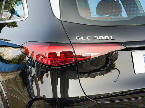 2026�� GLC 300 L 4MATIC ������ 5��