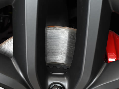 2025�� 400PS Dynamic SE