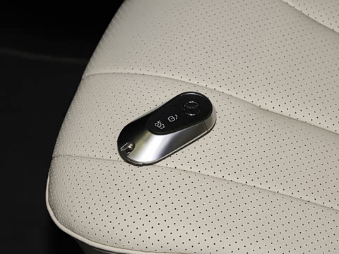 2026�� E 300 ʱ�����˶���