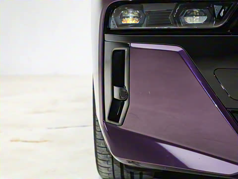 2023�� M760Le xDrive