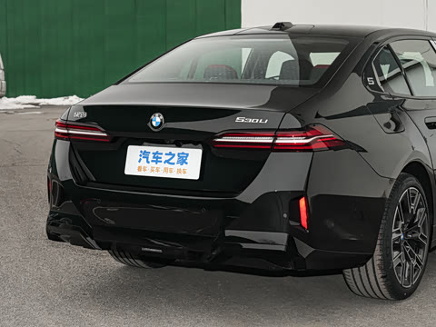 2026�� �Ŀ� 530Li ������ M�˶���װ