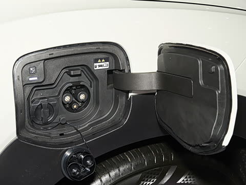 2025�� ����SMART�� 64.2kWh