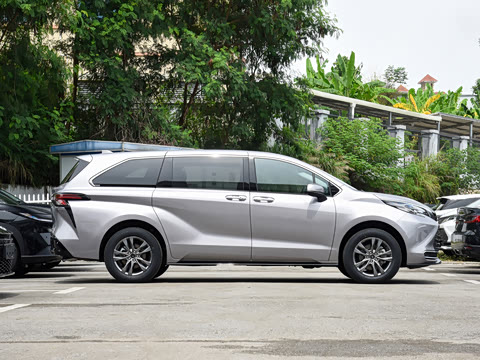 2027�� 2.5L ˫������������