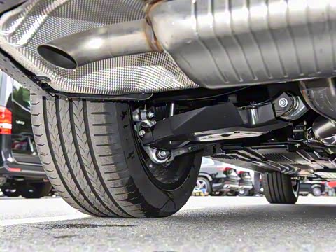 2025�� �Ŀ� GLC 300 4MATIC ����SUV