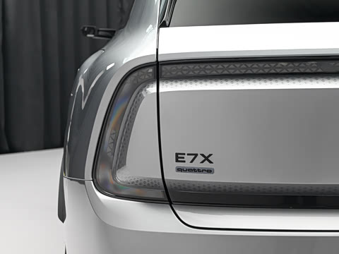 2026�� �ȷ�quattro��