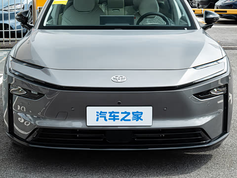 2026�� 700 Max