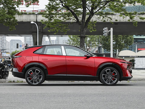 2026�� ����600 Max�˶���