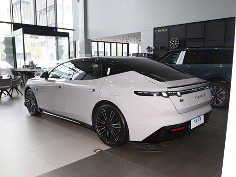 2025�� 240����Ultra