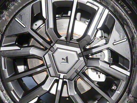 2025�� 670 Max��