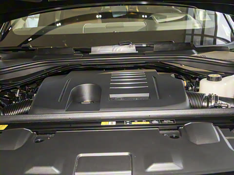 2025�� 3.0 L6 400PS �����ӳ���