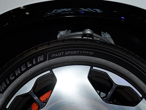 2025�� Ultra�� 70kWh