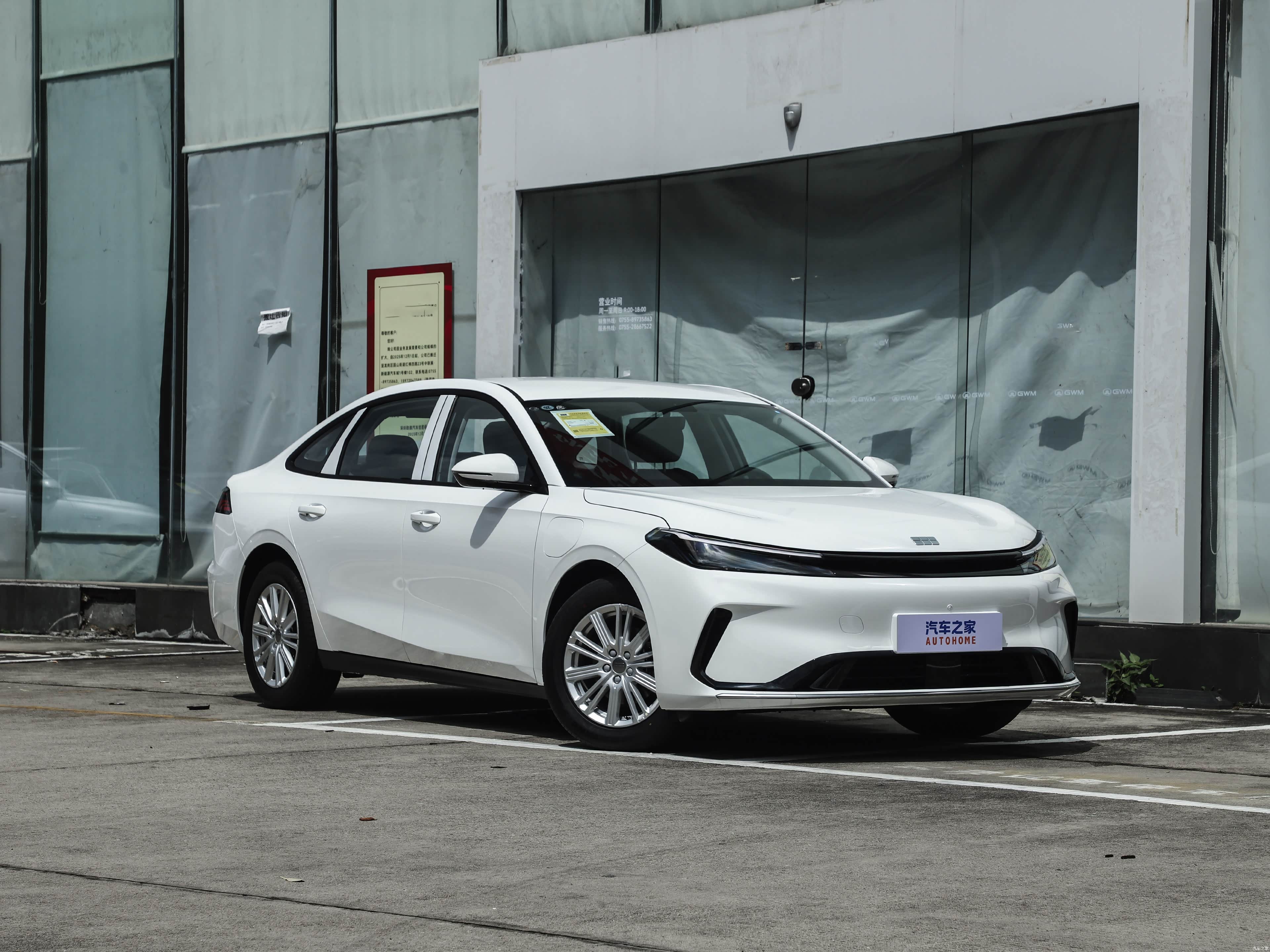 Geely A7 EV, миниатюра 3