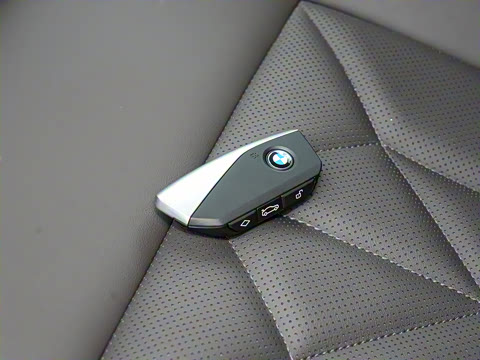 2025�� xDrive30L ������ M�˶���ҹ��װ