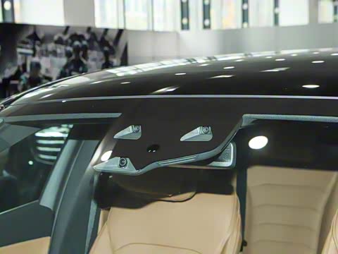 2024�� E 350 e L ���ʽ��϶����˶��γ�